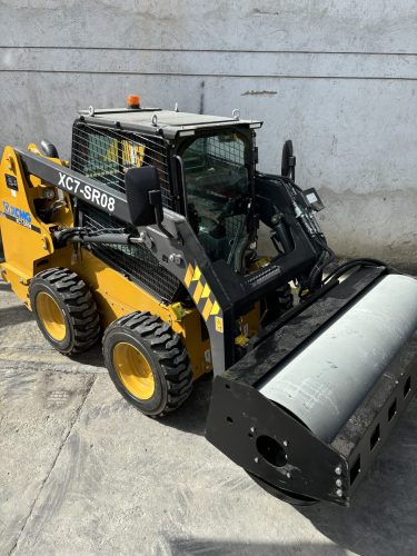 MINI CARGADOR XC7-SR08 - Mactrak
