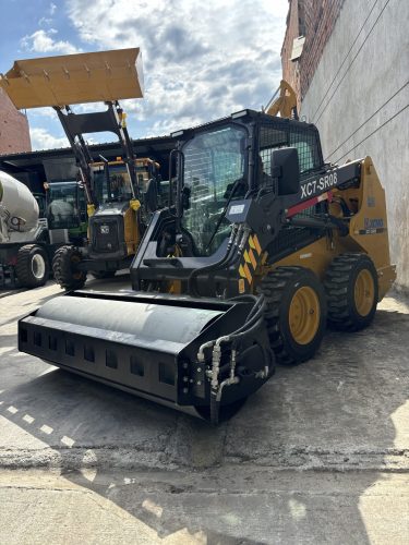 MINI CARGADOR XC7-SR08 - Mactrak